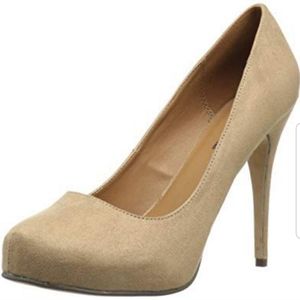 ☆Michael Antonio☆ Tan Suede Heels